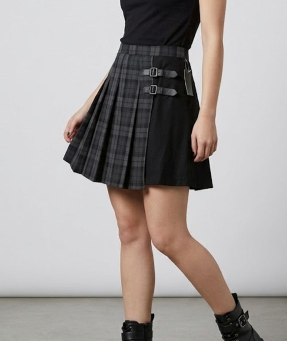 Hot Topic Skirt Women Medium Black Grey Plaid Pleated Kilt Buckle Asymmetrical